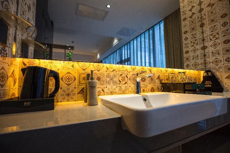 Qiu Guo Hotel Hua Mao Chaoyang  Extérieur photo